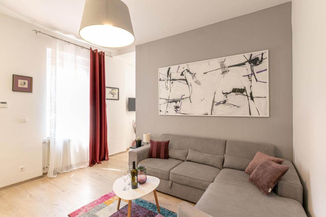 Polai Center Apartments Eksteriør bilde
