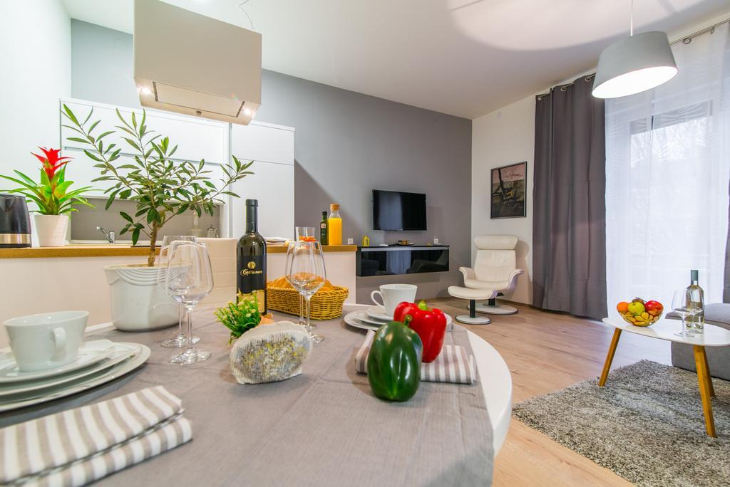 Polai Center Apartments Eksteriør bilde